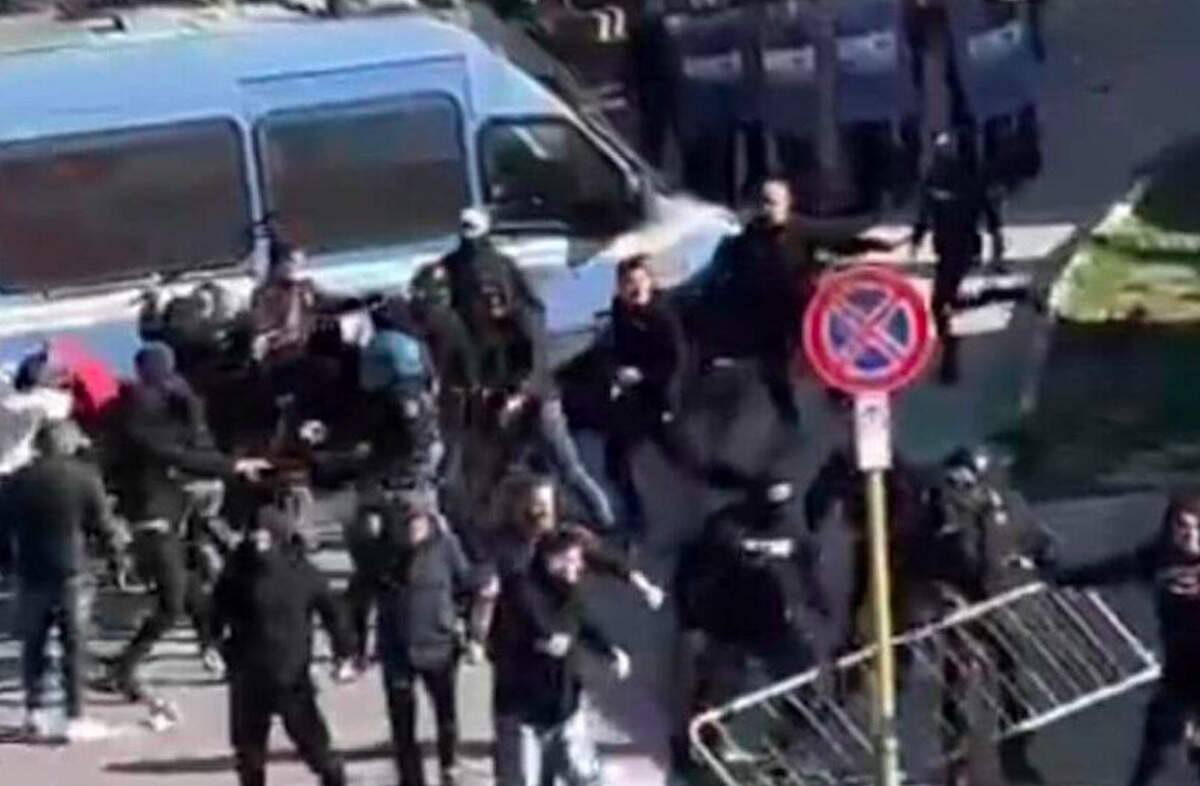 VIDEO | Violenti scontri tra tifosi nel pre-partita tra Vittoria e Milazzo, poliziotto in ospedale