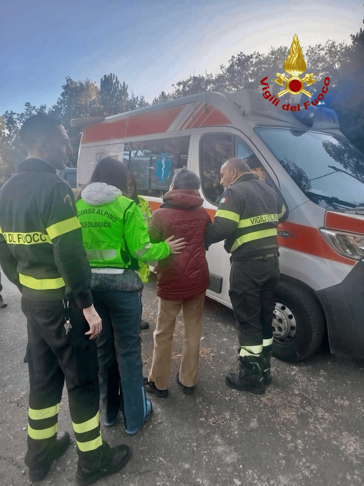 Escursionista in difficoltà sull’Etna, salvata dai pompieri