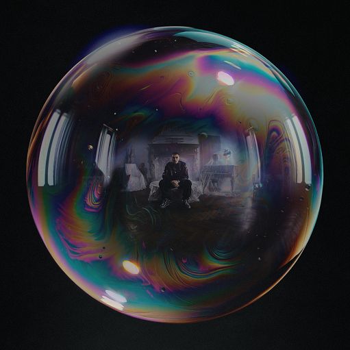 Marracash è tornato. È Finita La Pace è il suo nuovo album Marracash è tornato. È Finita La Pace è il suo nuovo album