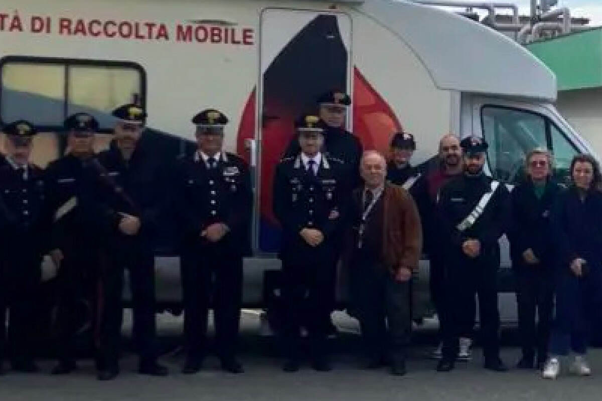 Milazzo, i Carabinieri donano il sangue: autoemoteca AVIS in caserma