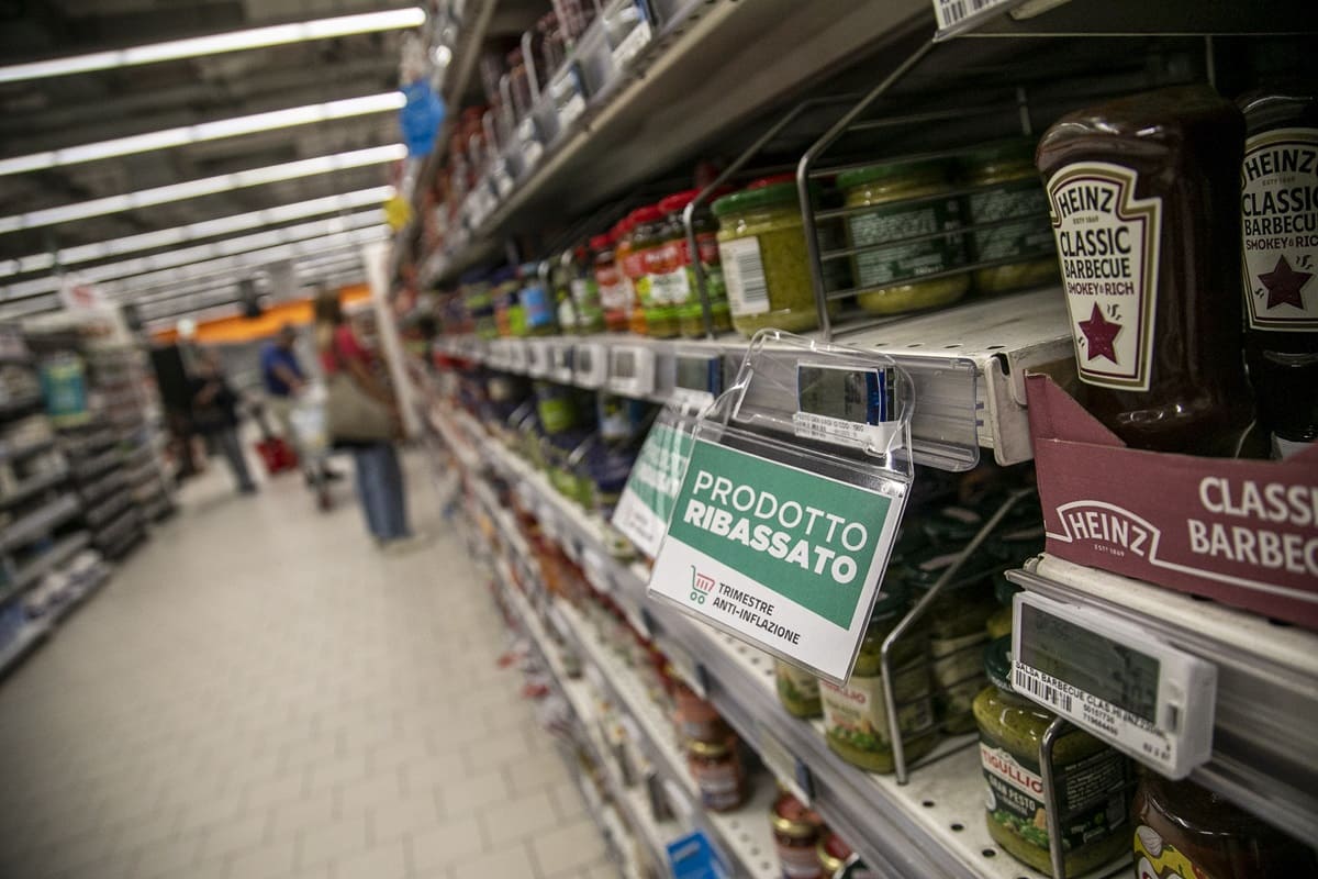 Pensioni e caro vita: ecco le promo e le offerte dei supermercati per risparmiare