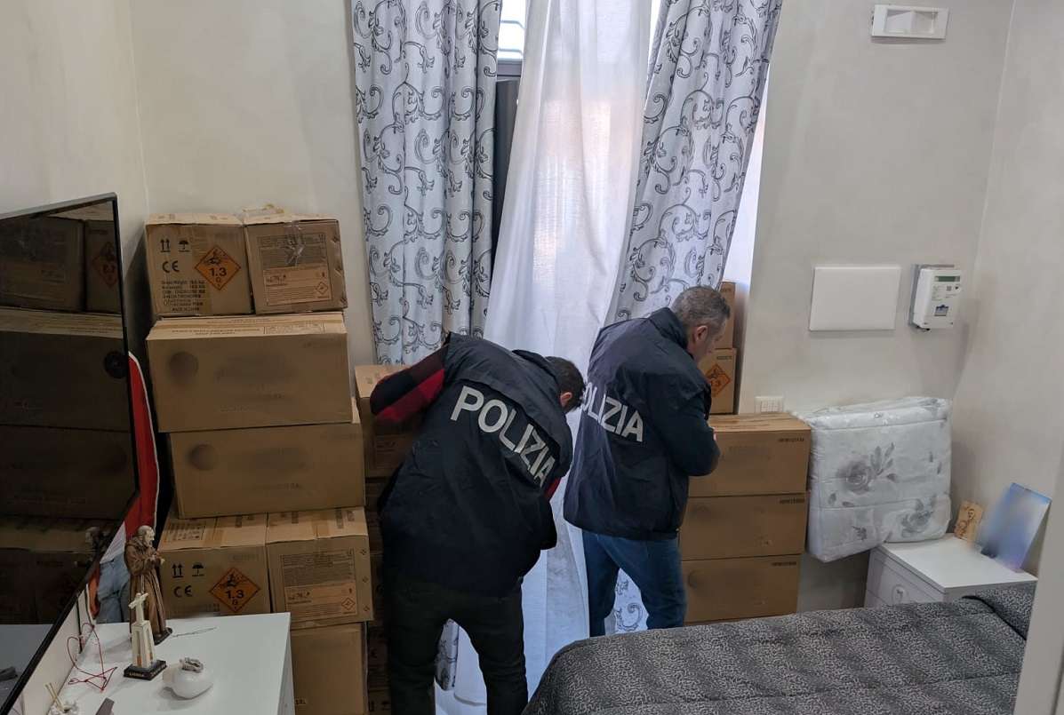 Catania, uomo arrestato per detenzione illegale di materiale esplodente