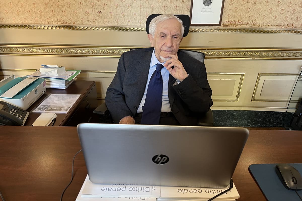 “Sei stato un punto di riferimento”, la lettera del sindaco Enrico Trantino al padre Enzo