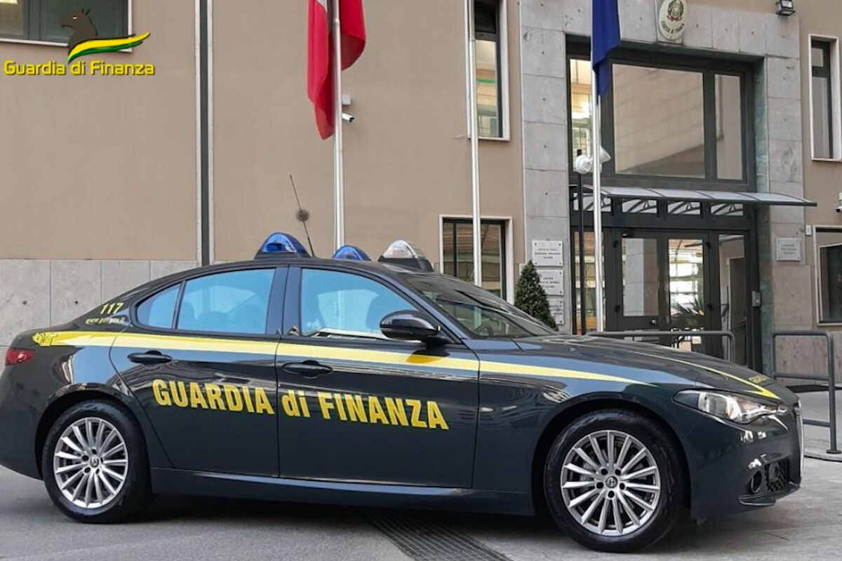 Ragusa, fuochi d’artificio illegali: sequestrati oltre 330 kg di esplosivi