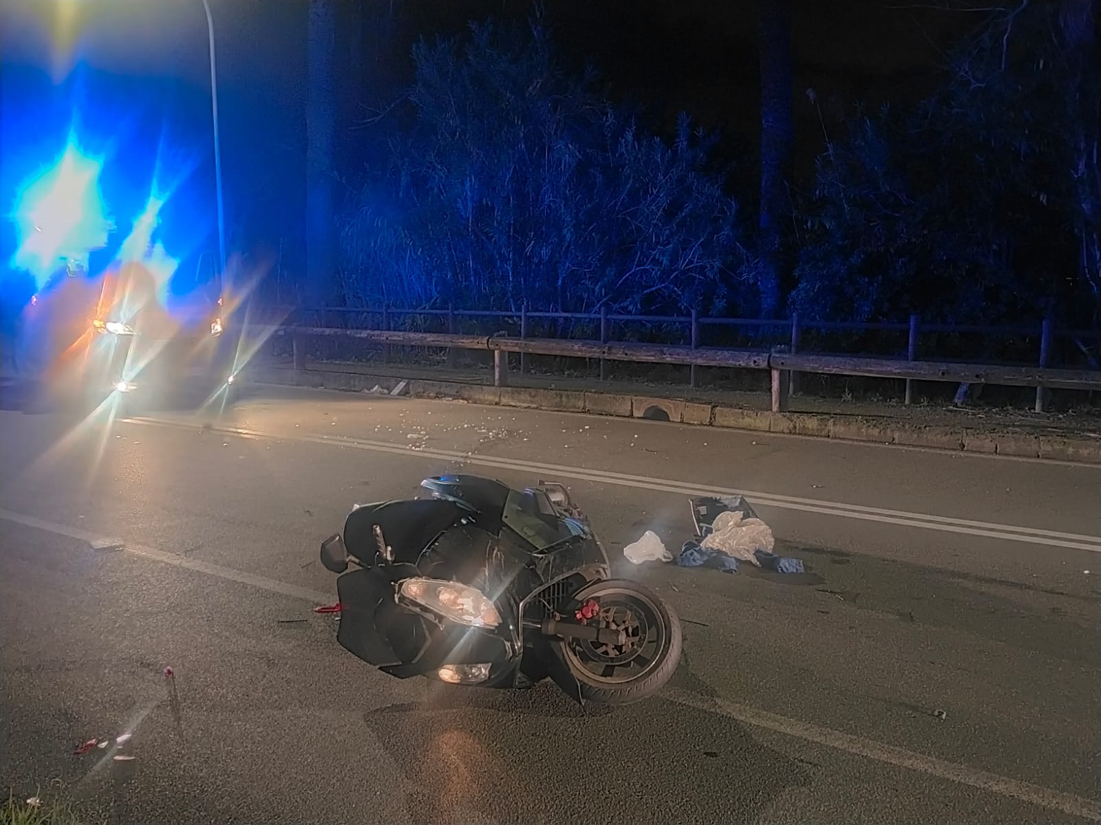Messina, frontale auto – moto nella notte: grave un 35enne