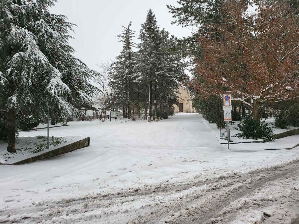 VIDEO e FOTO | Freddo polare e neve a Palermo: tregua in Sicilia solo a Capodanno