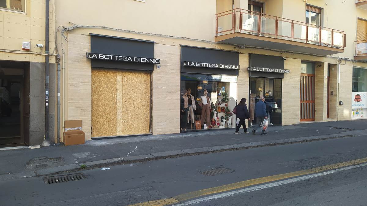 Catania, ancora un furto con spaccata a “La Bottega di Ennio”: è il secondo in un mese