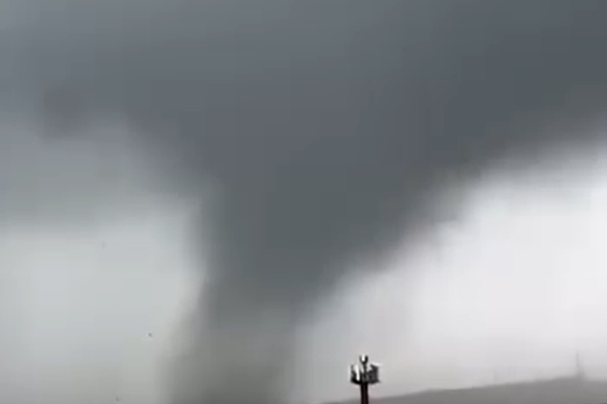 VIDEO | Sicilia nella morsa del maltempo, tromba d’aria ad Avola