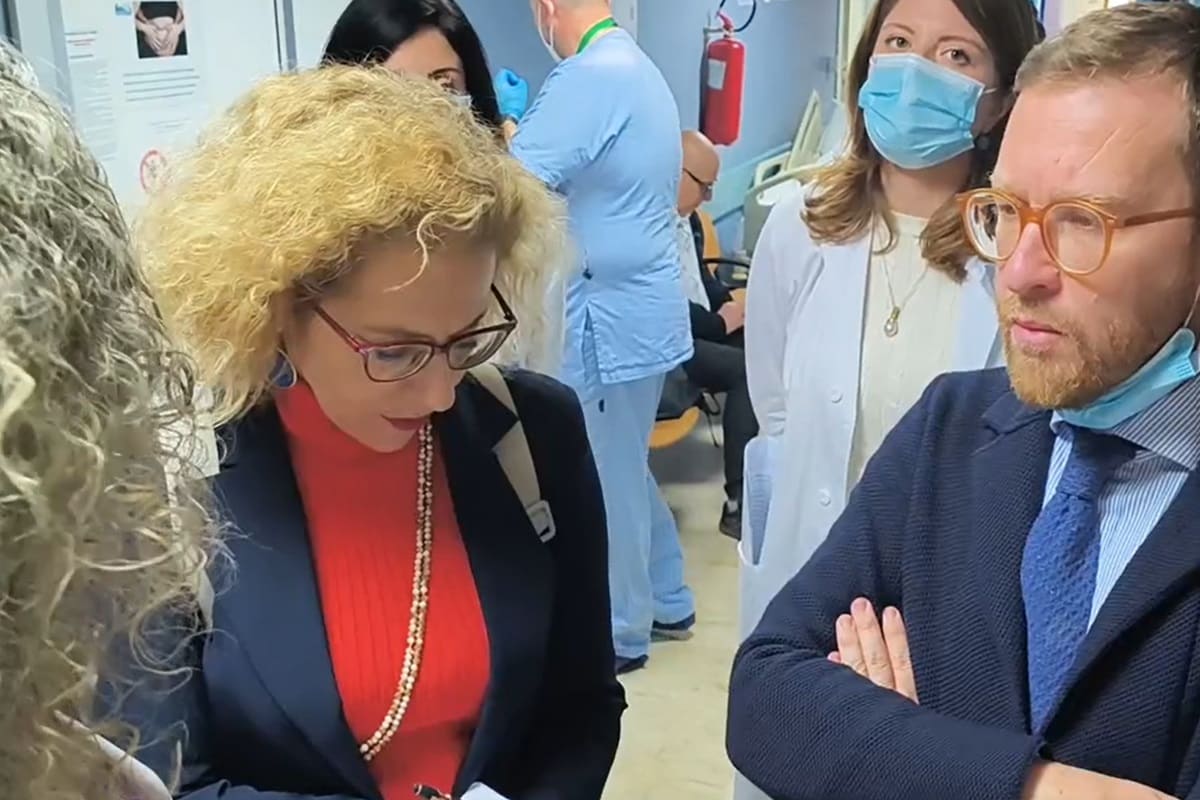 VIDEO | Mancano medici e posti, il viaggio nella sanità siciliana del PD arriva al Villa Sofia