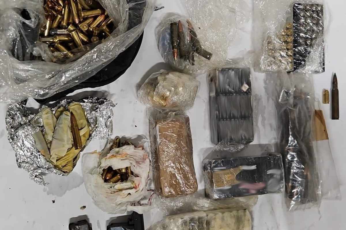 Armi, droga e munizioni: sequestrato un arsenale a Zia Lisa a Catania