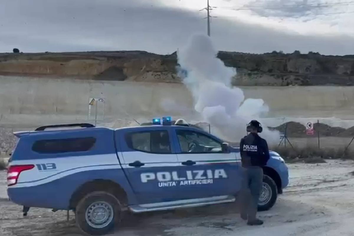 Bombe carta e armi durante Modica-Gela, finiscono a giudizio 26 tifosi