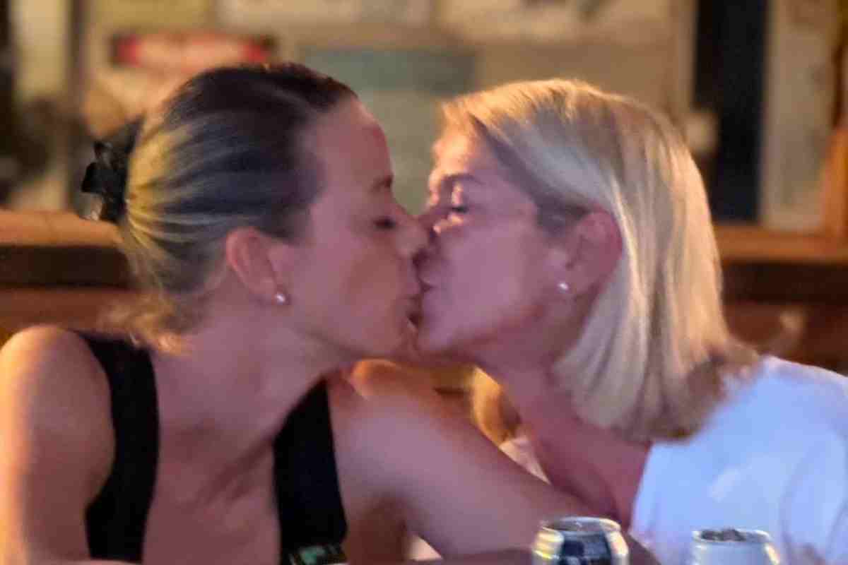 Carolina Morace, dal coming out al calcio: “Non potevamo giocare. L’amore? Sposata per tre volte con la stessa donna”