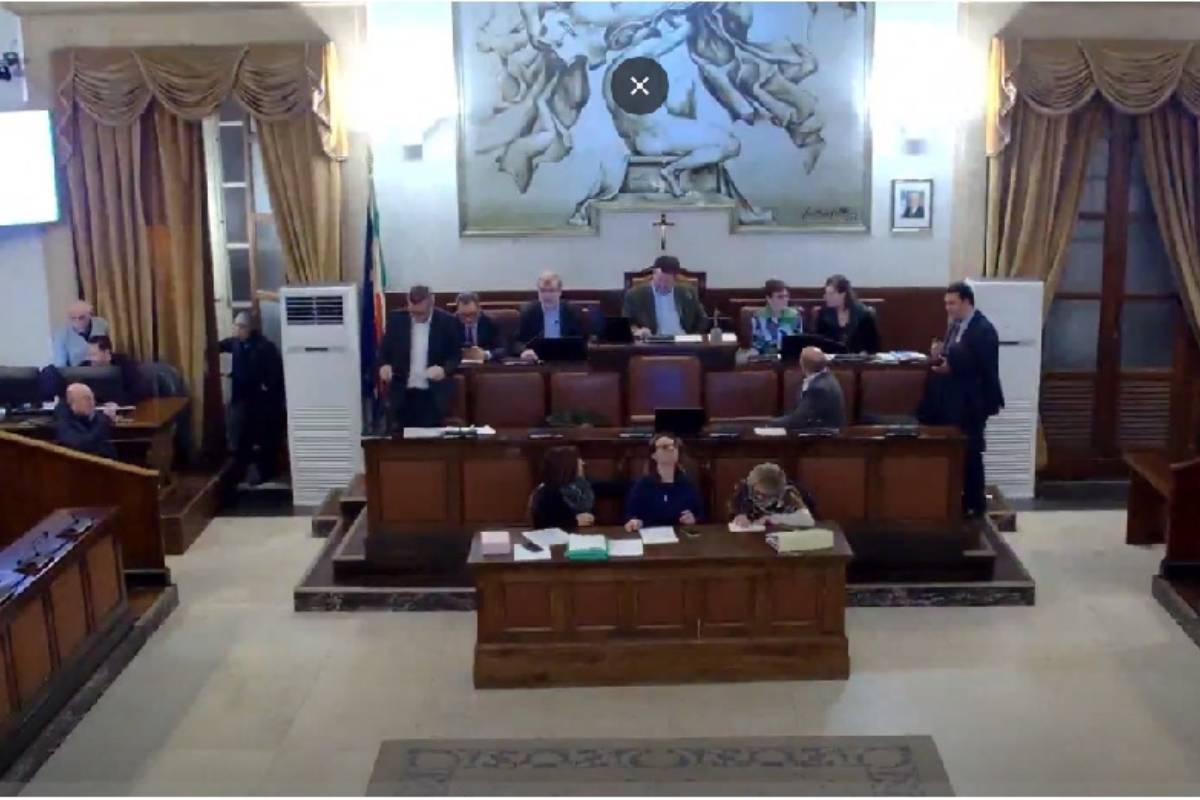 Catania, botta e risposta nel centrodestra tra Fratelli d’Italia e MpA: cosa è successo