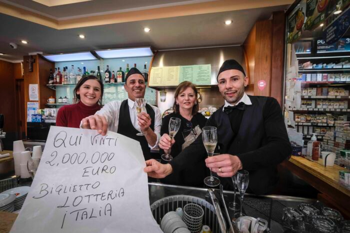 Lotteria italia, caccia al vincitore dei due milioni a Palermo “Abbiamo qualche sospetto… “