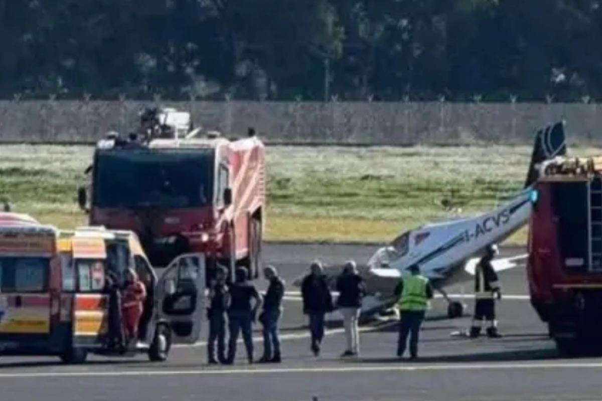 Paura a Fontanarossa, aereo si schianta dopo un atterraggio