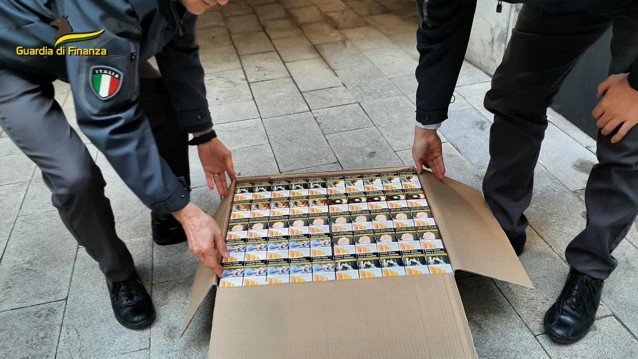 VIDEO | Boom di traffico di sigarette in Sicilia, sedici arresti nell’Isola: ecco gli indagati