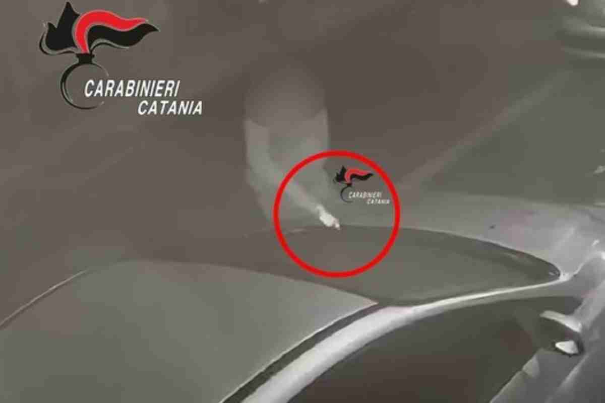 Grammichele, incendia la macchina dell’ex moglie: arrestato 64enne