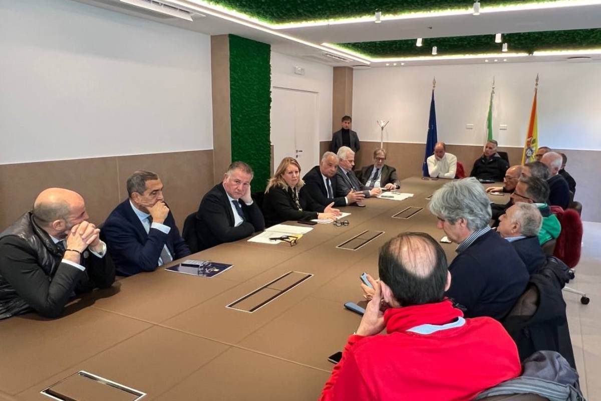 Forestali, delegazione dei sindacati ricevuta a Palazzo d’Orléans: presenti anche gli assessori Savarino e Barbagallo