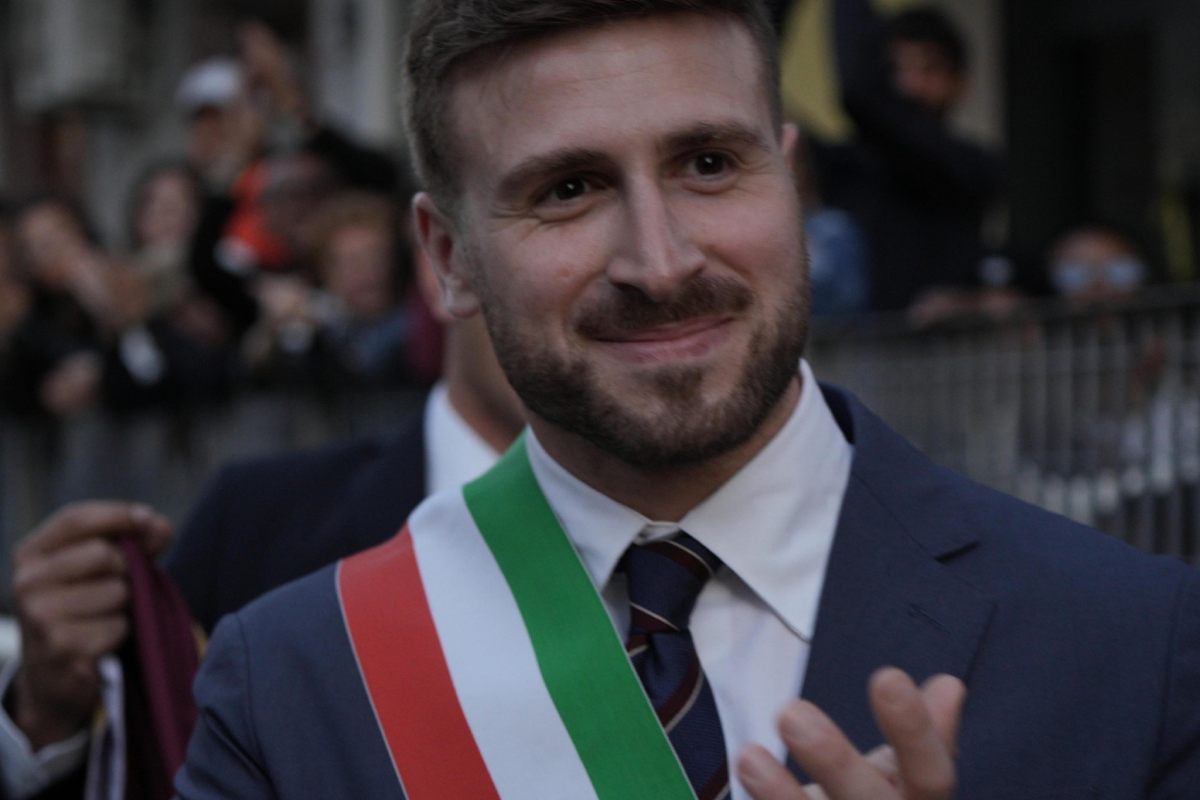 “Te la faremo pagare”, minacce al sindaco di Floridia Carianni: la solidarietà della politica