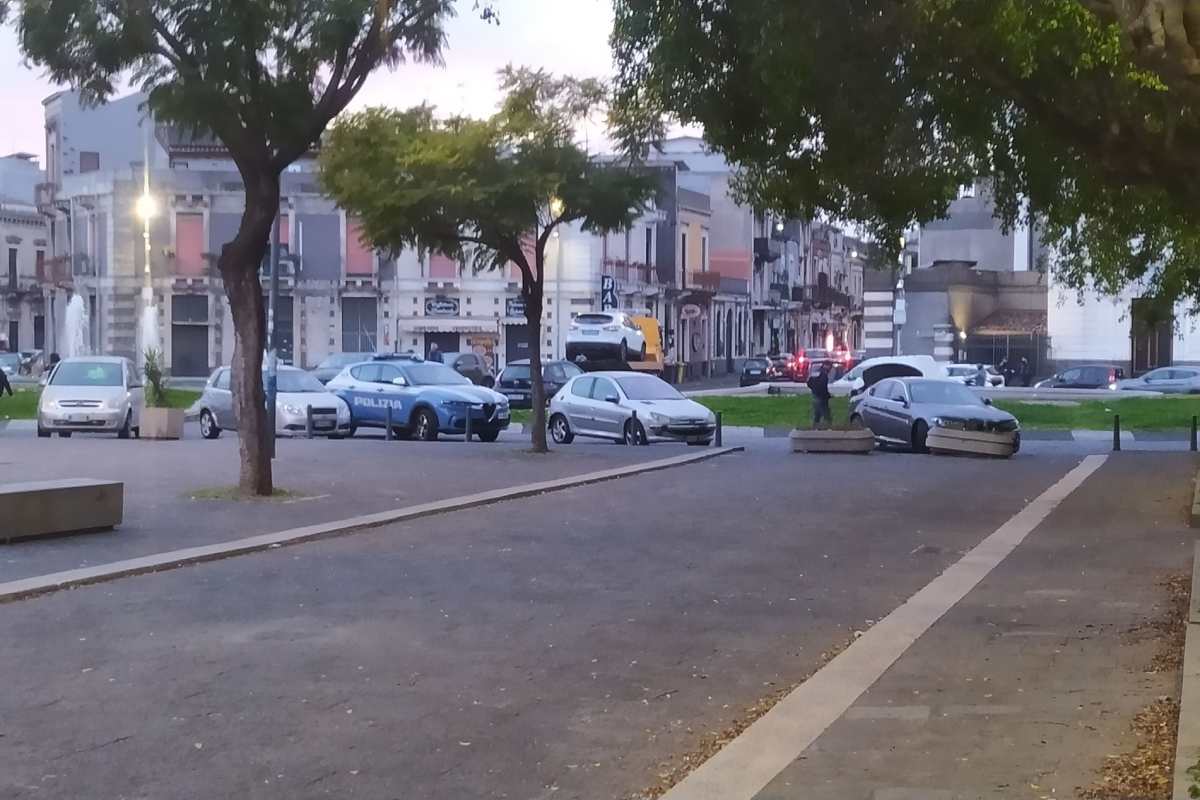 Catania, sparatoria in piazza Palestro al Fortino: un ferito gravissimo