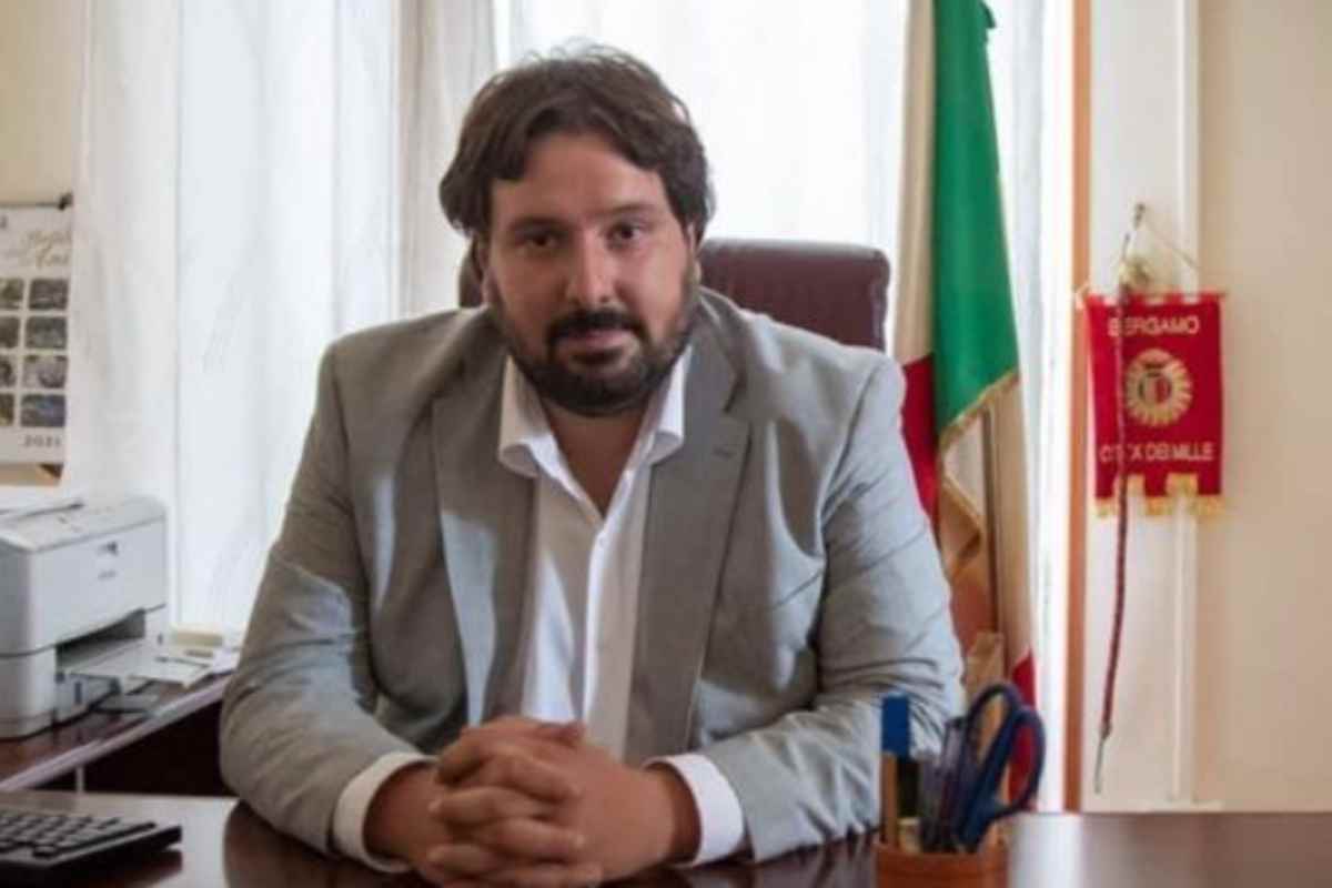 Malore in Comune, morto il sindaco Domenico Petrini: aveva 38 anni