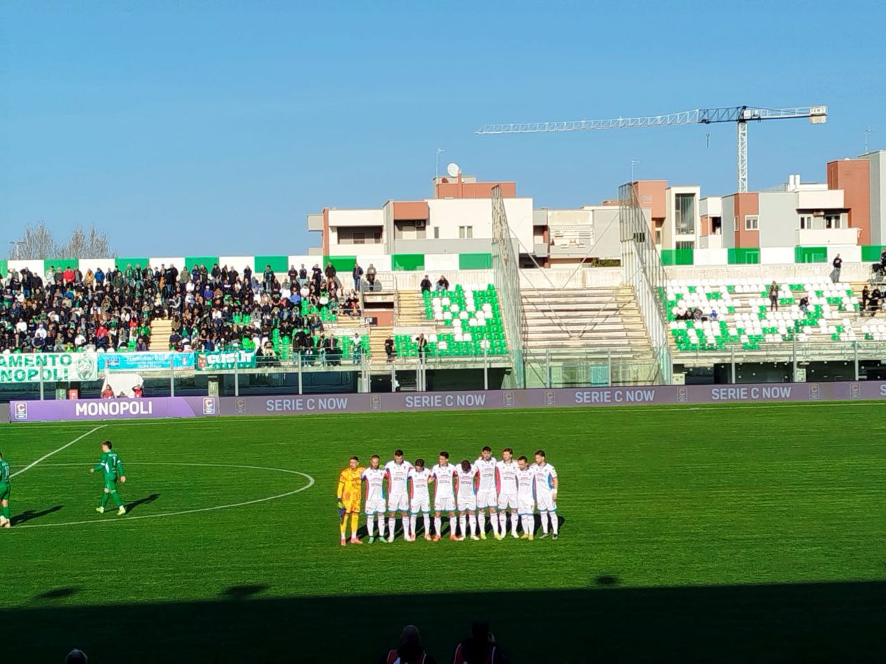 Il Catania vince in casa della capolista: Ierardi nel finale piega il Monopoli (1-2). Le pagelle