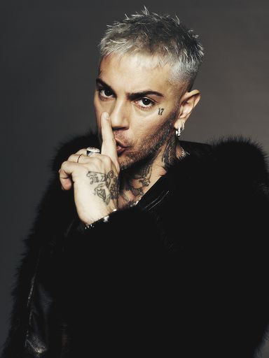 Emis Killa pubblica l’inedito del Festival di Sanremo “Demoni” Emis Killa pubblica l’inedito del Festival di Sanremo “Demoni”