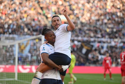 Calcio, la Lazio affonda il Monza: 5-1