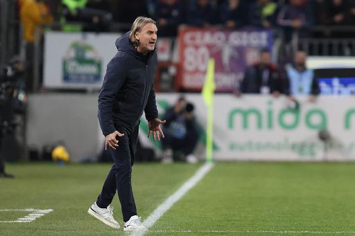 Calcio, al Cagliari lo scontro salvezza sul Parma: 2-1