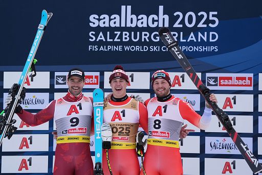 Sci, Mondiali, tripletta Svizzera nella combinata maschile