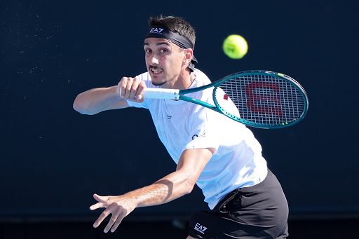 Tennis, Sonego ai quarti di Marsiglia senza giocare