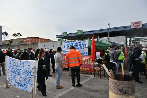 Eurozona, occupazione rallenta a +0,1% in IV trim, intero 2024 +0,9%