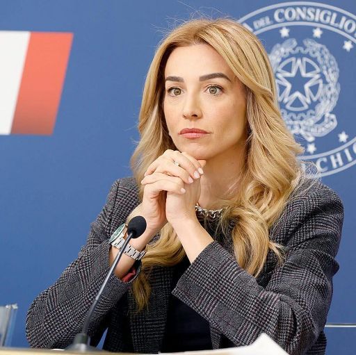 A Genova al via la sfida per il dopo Bucci, la numero 2 del Coni Salis vs vicesindaco Piciocchi