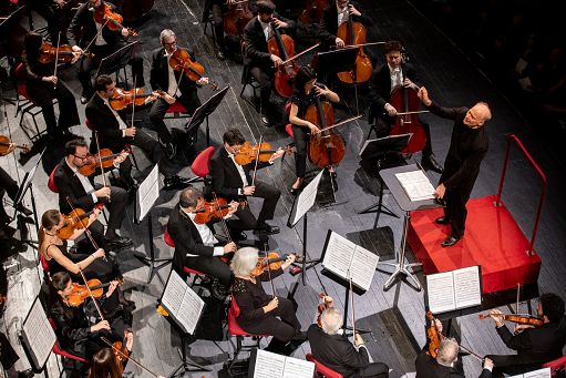 Noseda torna alla Scala, strepitoso successo con la Filarmonica