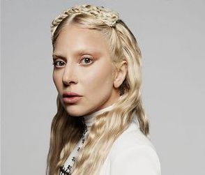 Lady Gaga ha rivelato la tracklist del suo settimo album “Mayhem”
