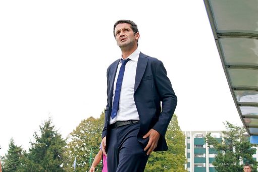 Il Parma presenta Chivu: “Un progetto importante”