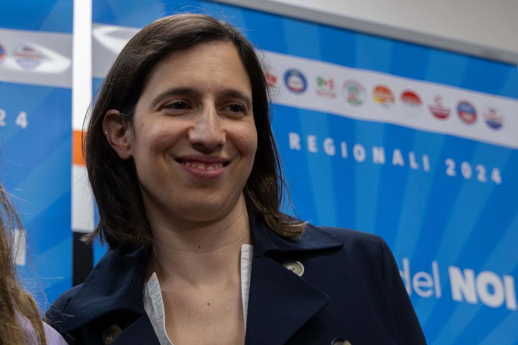 Paragon,Schlein:Meloni spieghi, spionaggio Don Mattia inquietante