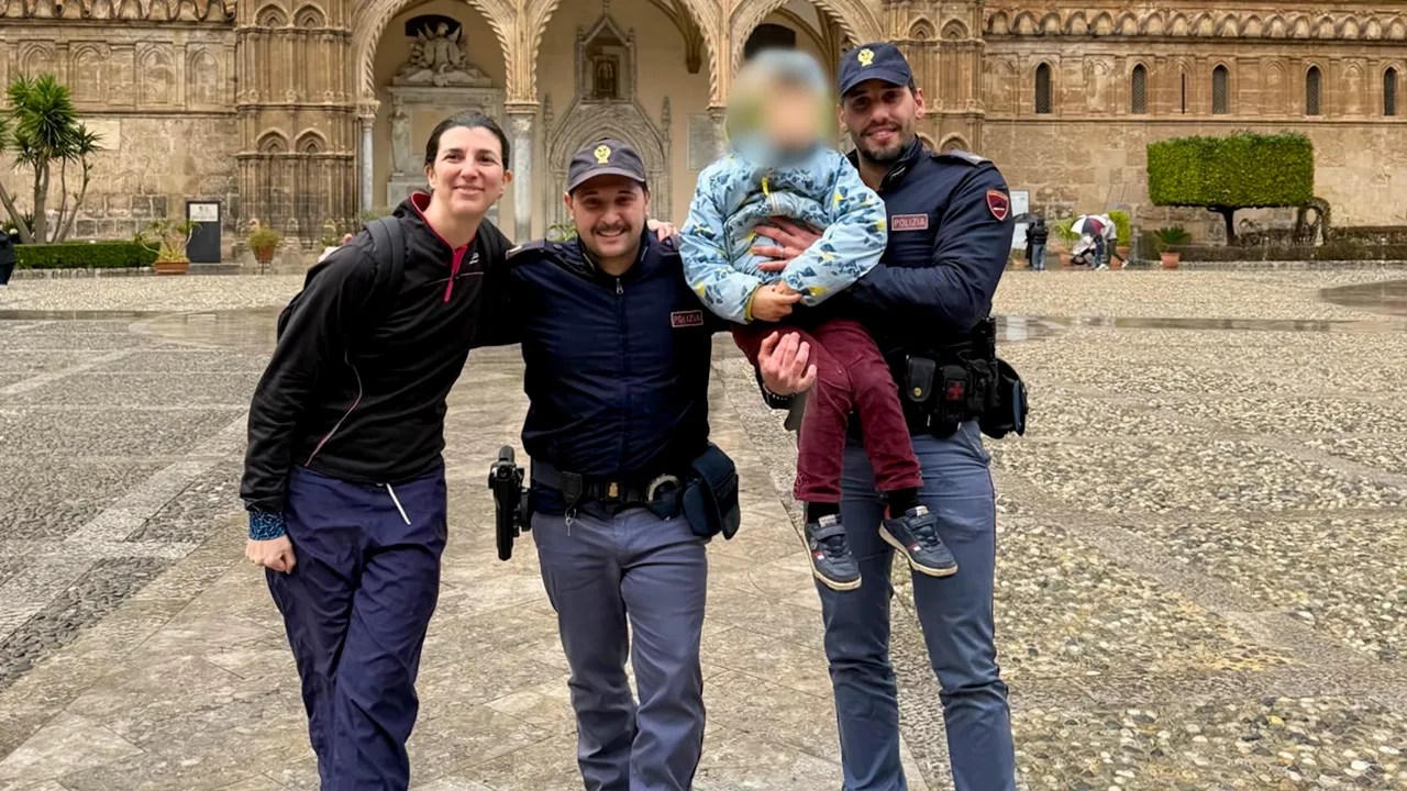 Paura a Palermo: bimbo di 5 anni si perde vicino alla Cattedrale, ritrovato dalla polizia