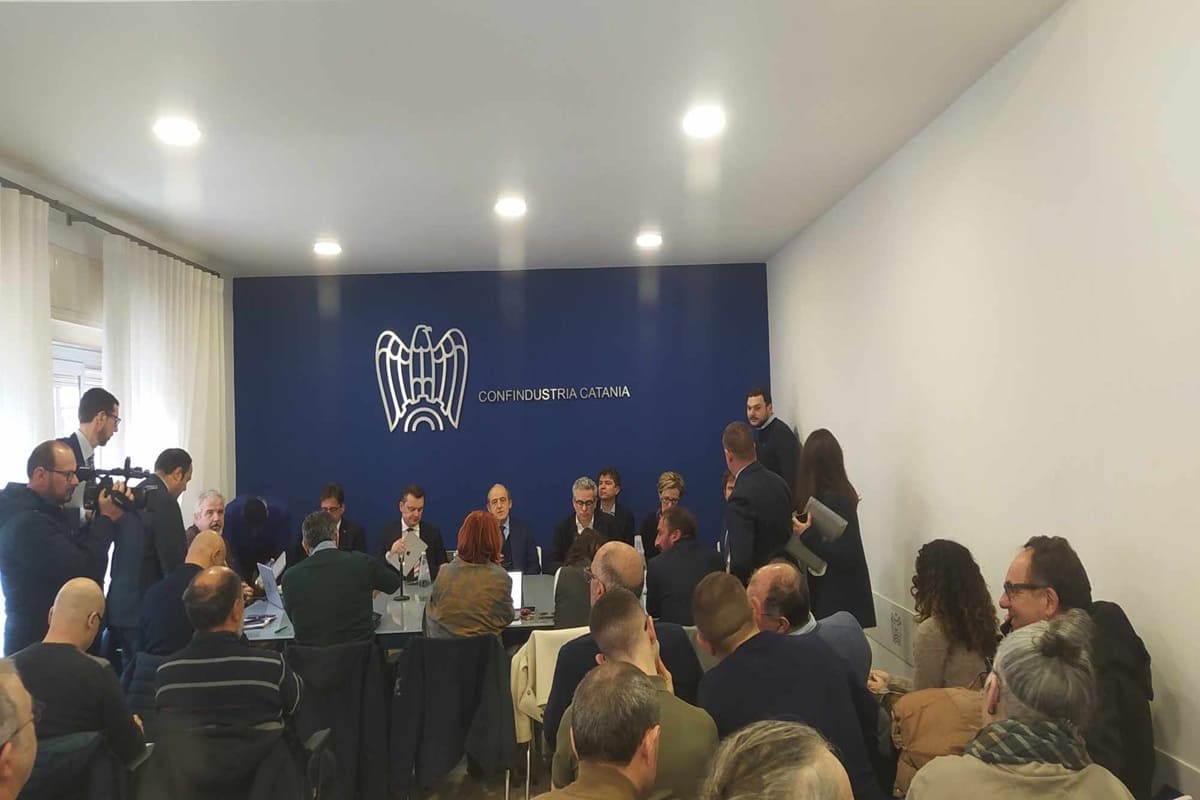 Stm, confronto in Confindustria tra vertici dell’azienda e sindacati