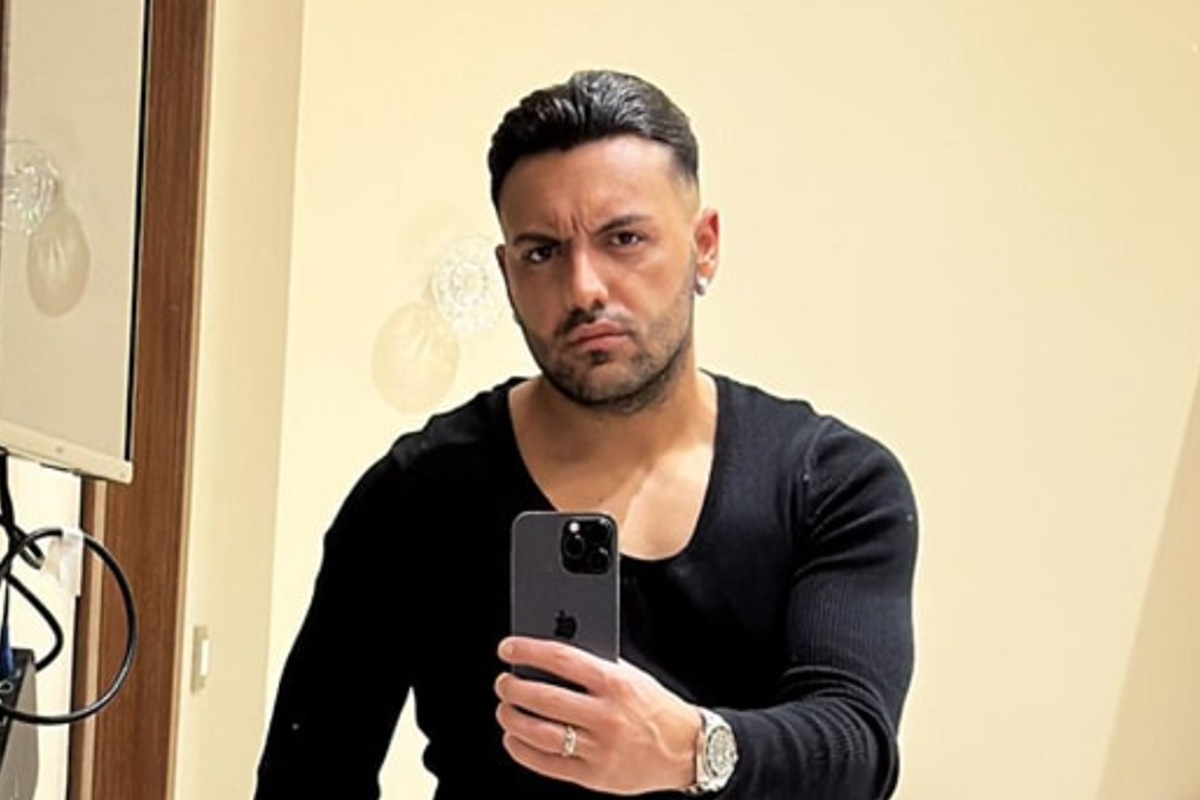 VIDEO | Gli affari di De Martino, cantante neomelodico sconosciuto al Fisco: maxi sequestro