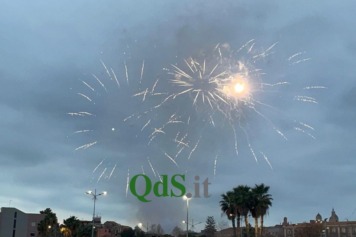 Fuochi d'artificio prima dell'inizio del giro interno