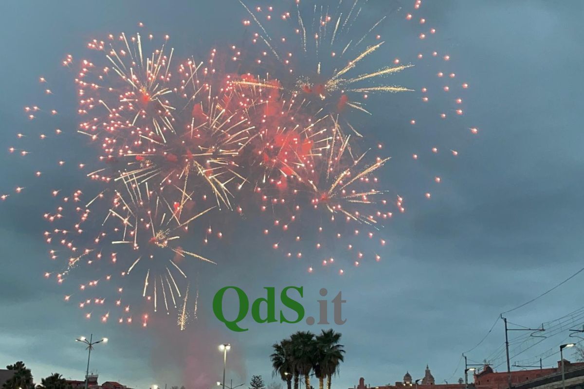 Fuochi d'artificio prima dell'inizio del giro interno