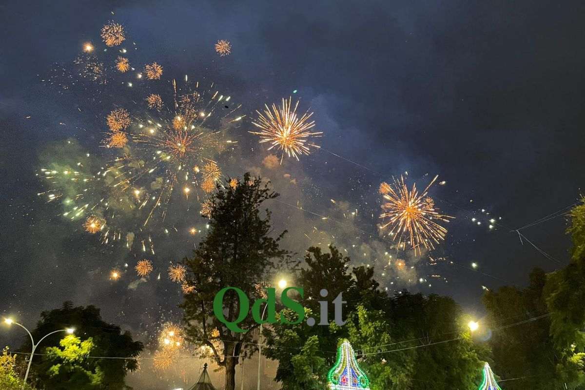 FOTO e VIDEO | Festa di Sant’Agata 2025, i suggestivi fuochi del Borgo quasi all’alba