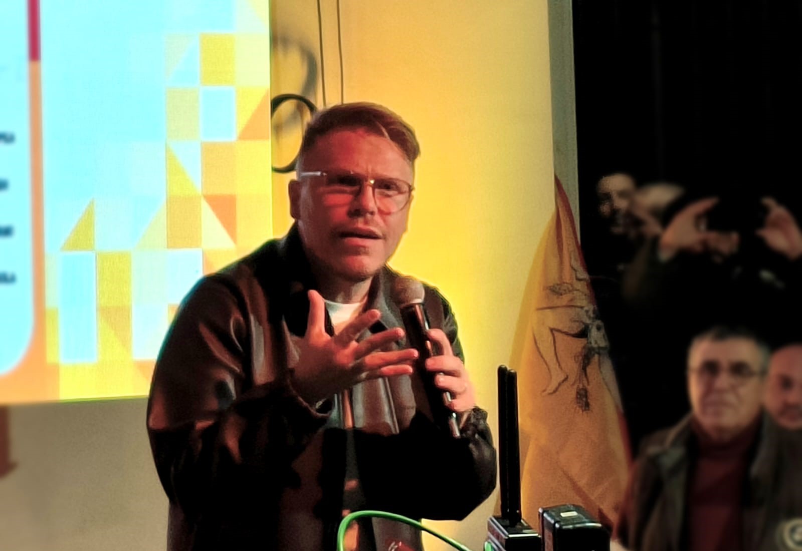 Regione, la bomba di La Vardera: “Chiederò sfiducia al governo Schifani”