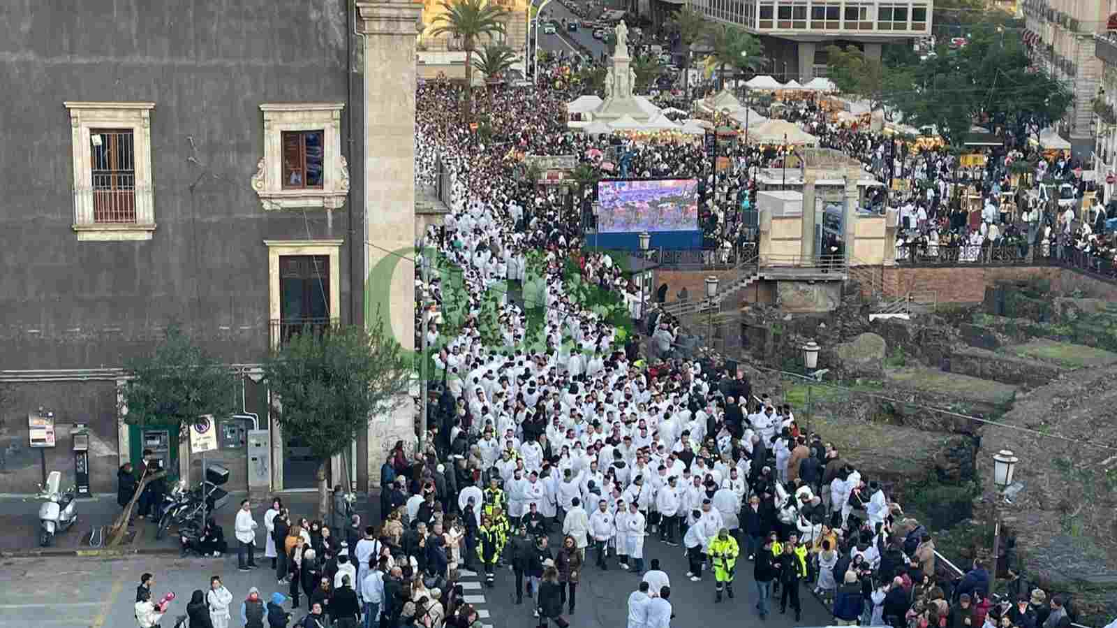 FOTO E VIDEO | Sant’Agata, l’emozionante Salita dei Cappuccini: Catania in festa