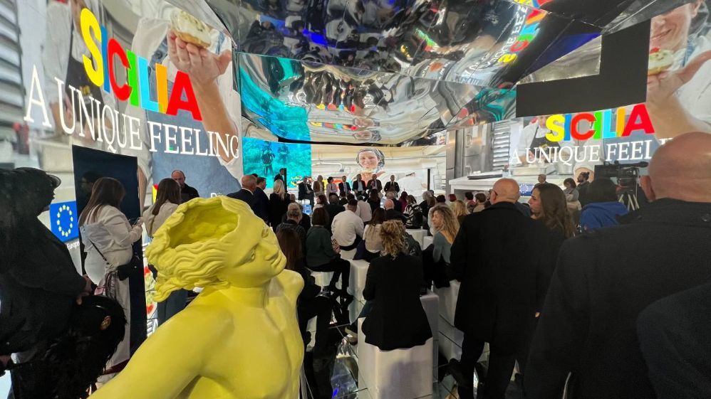 Turismo, assessore Amata inaugura lo stand Sicilia alla Bit: “Illustreremo iniziative per crescere ancora”