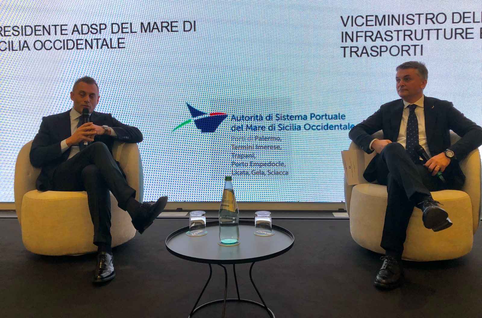 Rixi: “Al lavoro su governance dei porti. Ponte di Messina? Opera fondamentale”