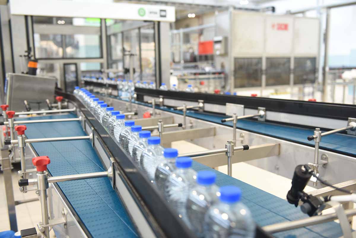 Acque minerali, un bene prezioso per pochi. Canone misero e un giro d’affari milionario