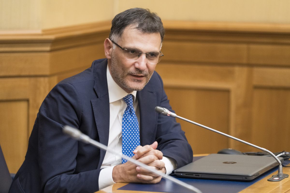 Barbagallo (Pd): “Finanziarie bancomat per risorse ad amici governo”