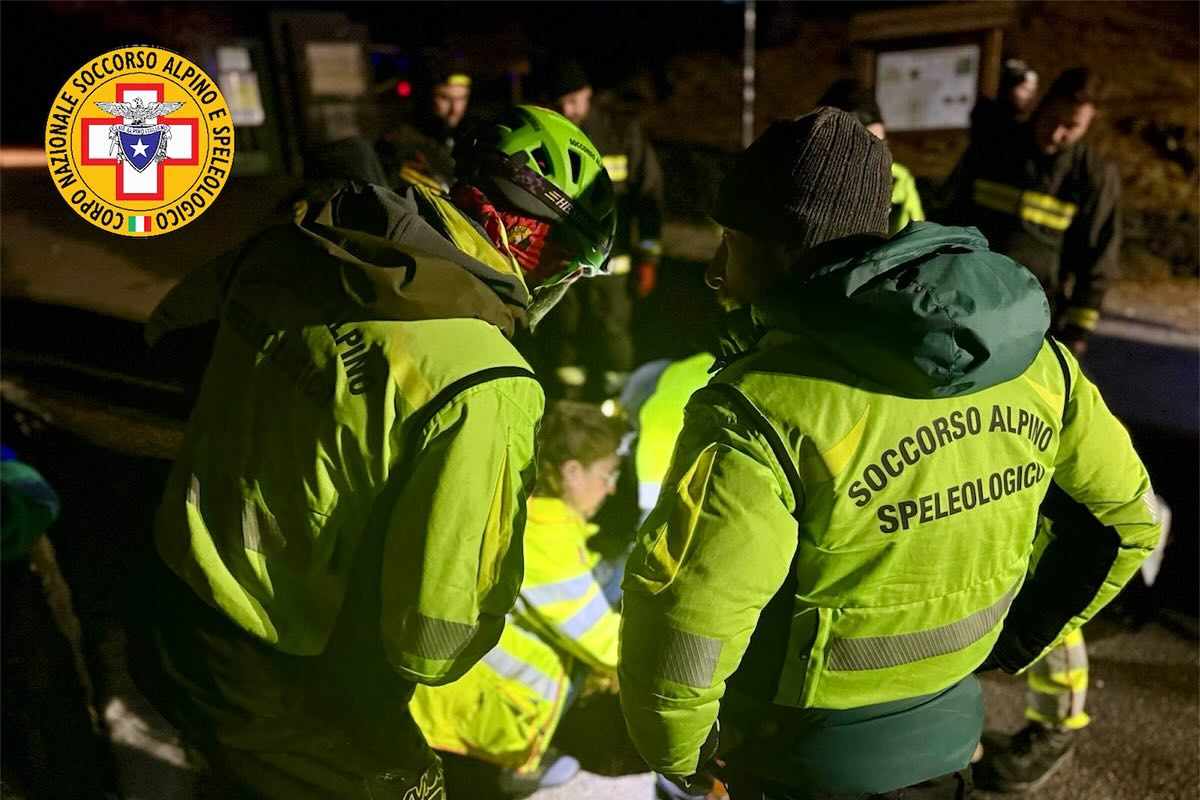 Etna, escursionista salvata dal soccorso alpino della Guardia di finanza